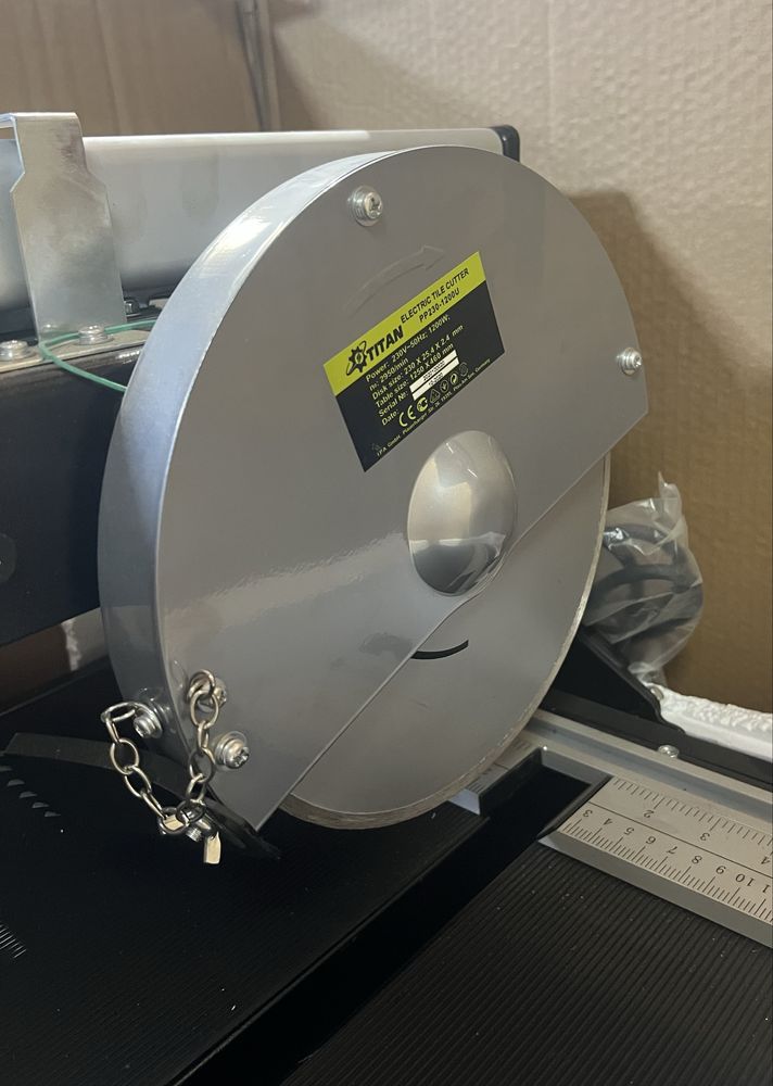 Станок плиткорез камнерез Titan PP230-1200U