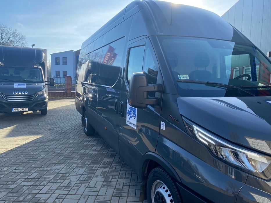 Wypożyczalnia aut dostawczych Śląsk – busy, plandeki, lawety, chłodnie