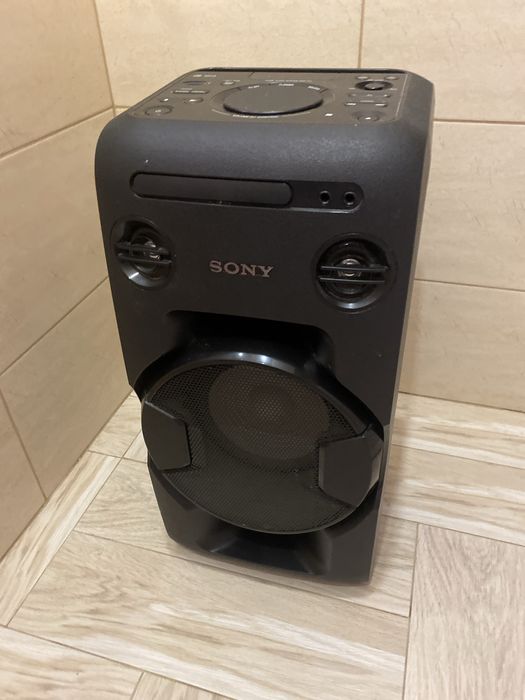 Велика Bluetooth колонка Sony з потужним звуком