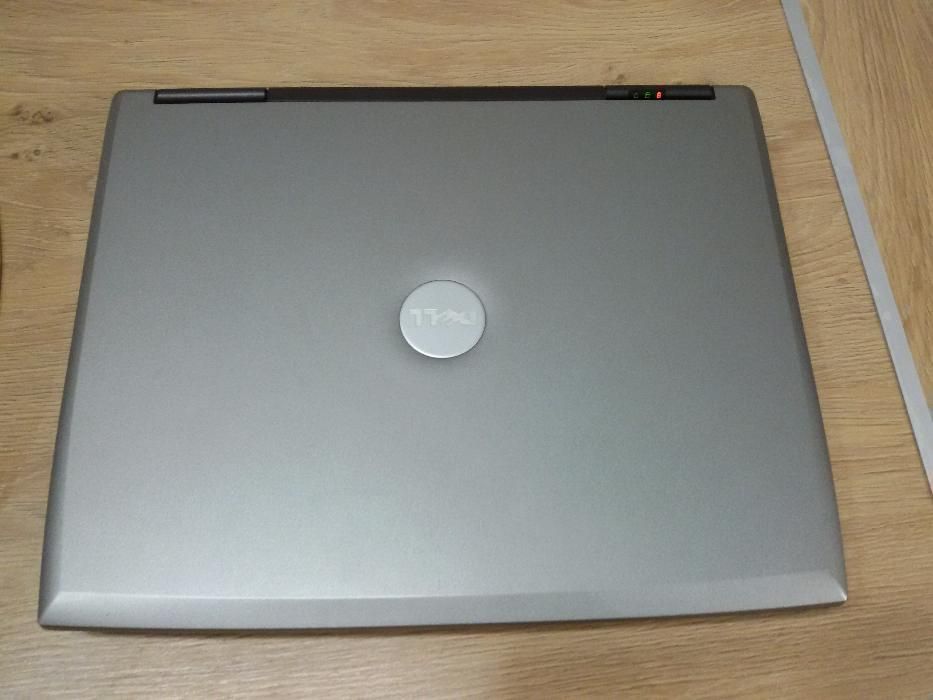 Ноутбук DELL Latitude D520