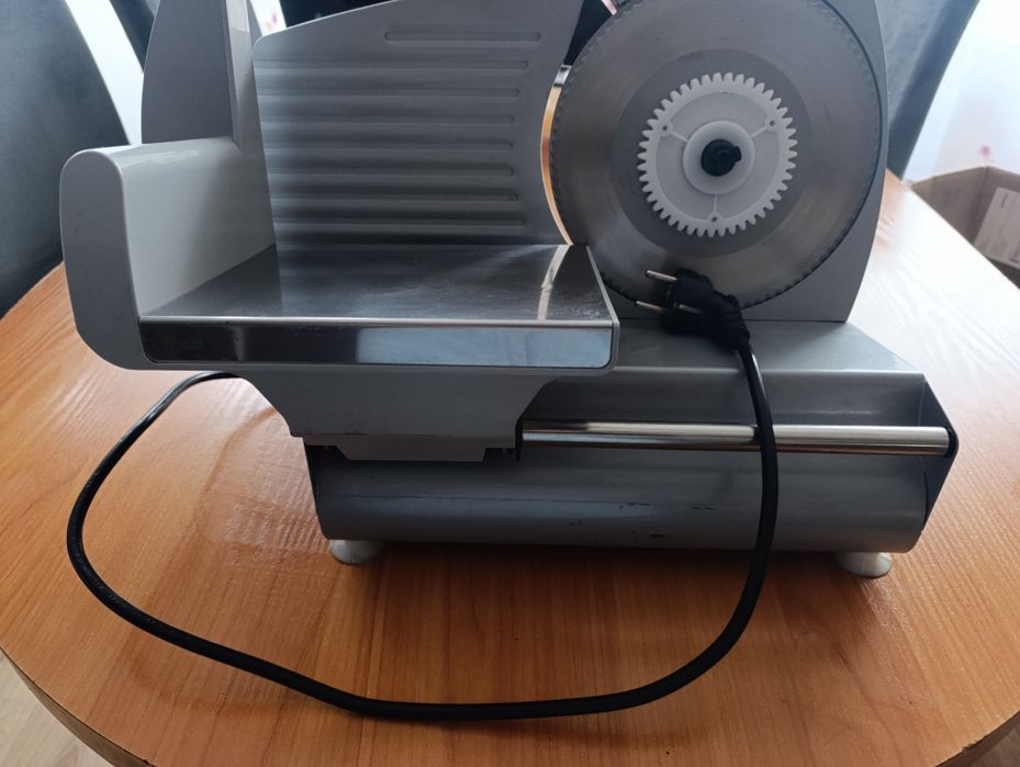 Sprzedam krajalnicę