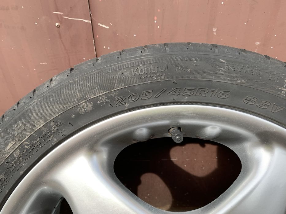 Orginalne Mercedes A klasa 5x112 16 cali z oponami 205/45r16
