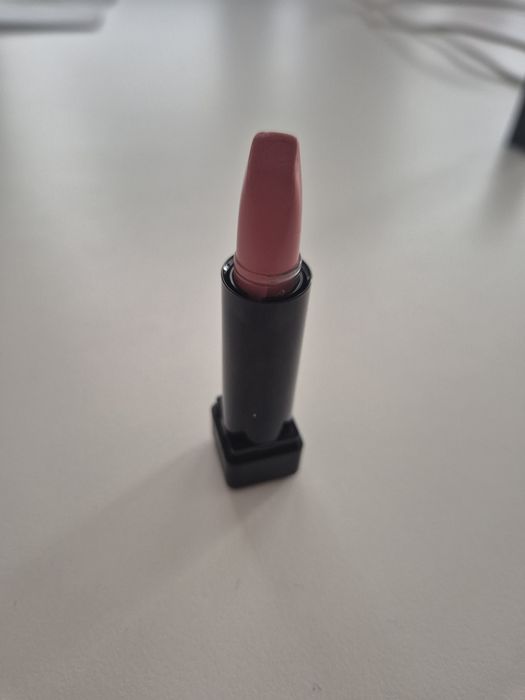 Shiseido, Szminka Pomadka 505