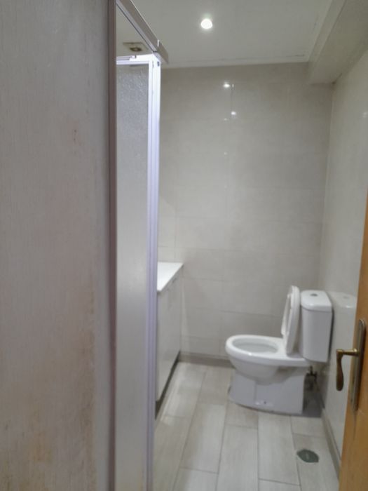 Arrenda-se quarto casal em Odivelas