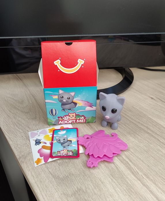 Brinquedo “Adopt Me!” McDonald’s | Gato