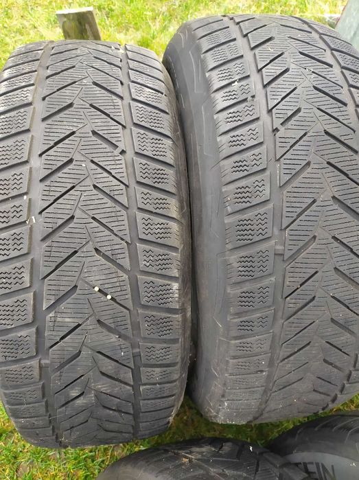 Opony zimowe 235/55/17