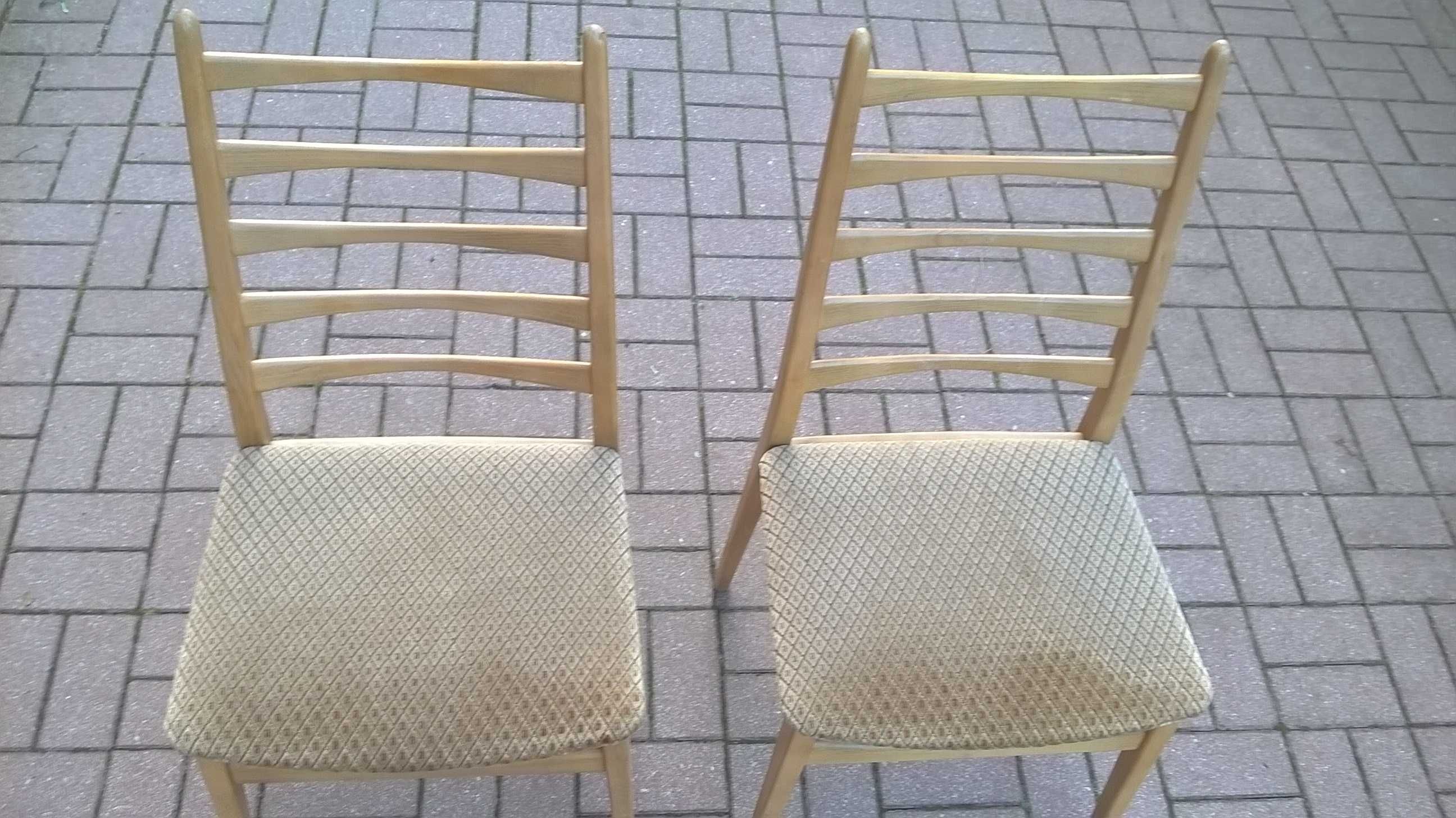Krzesło drewniane - 2 szt.