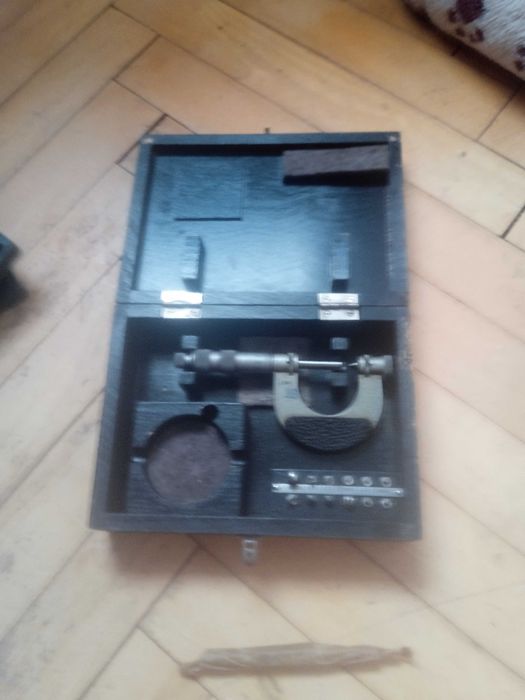 Mikrometr do gwintów 0-25