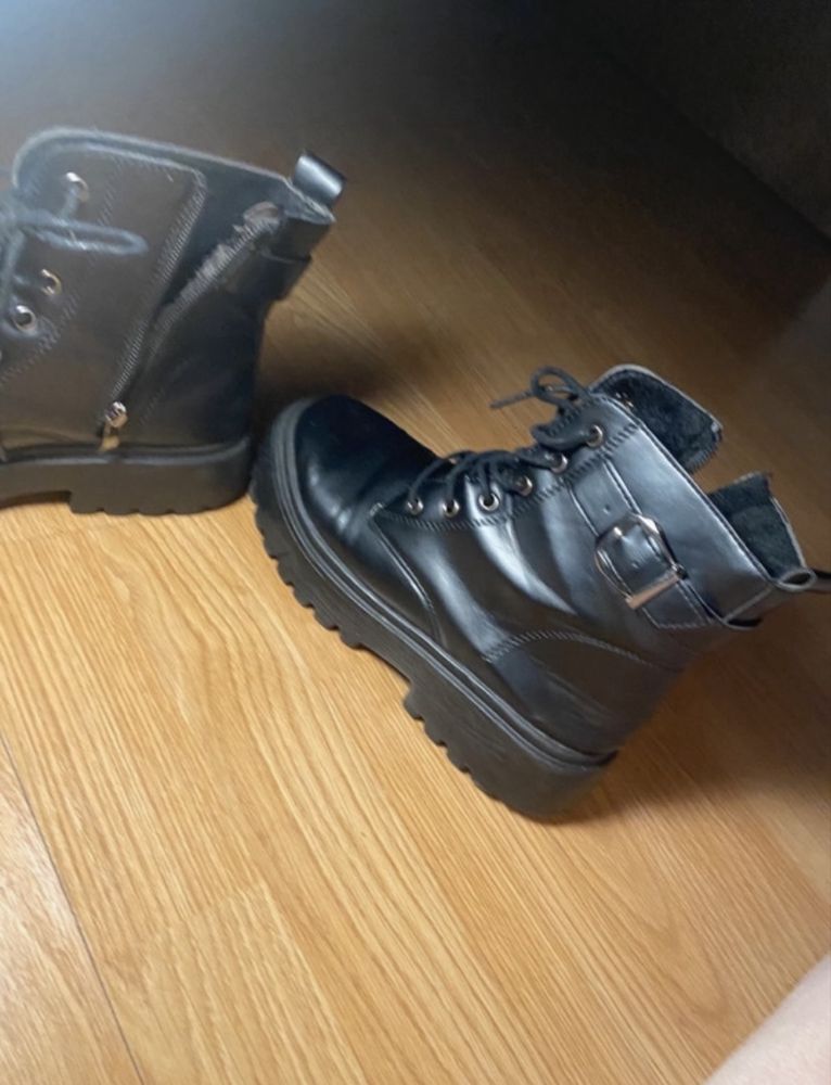 Botas pretas/black boots/ bottes noires