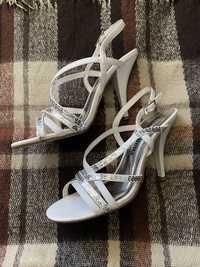 Босоножки туфли сандали белые на выпускной или свадьбу