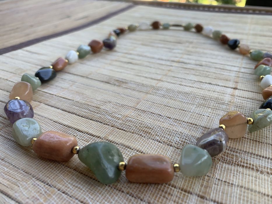 Naszyjnik z naturalnych kamieni