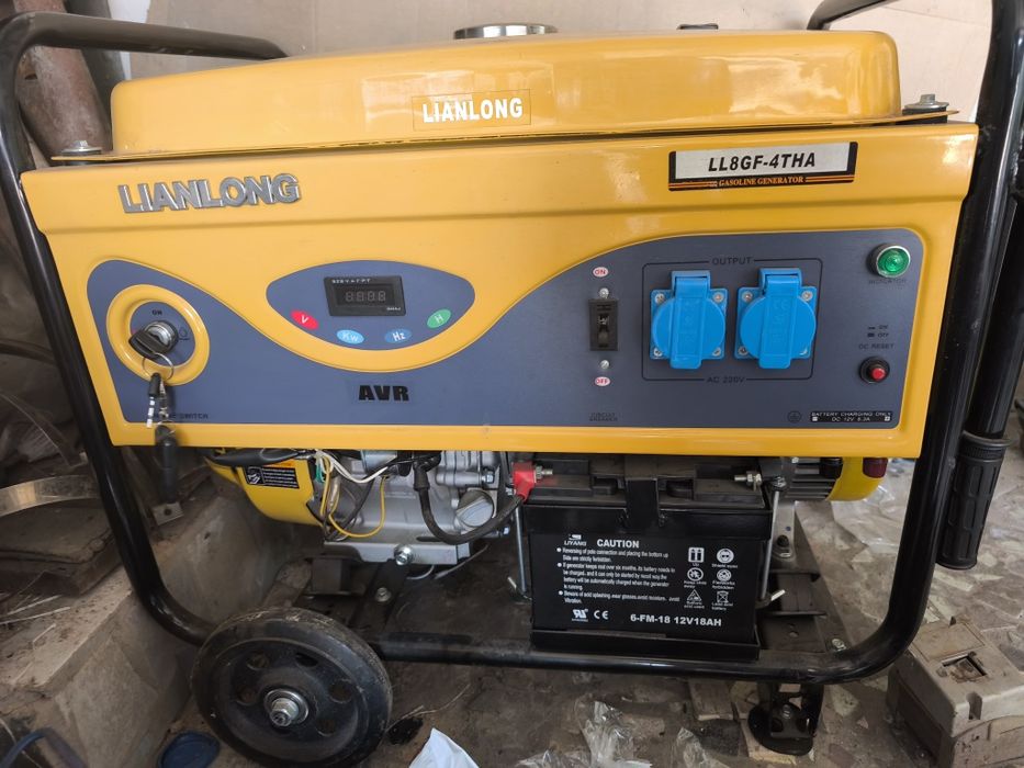 Бензогенератор 8 кВт