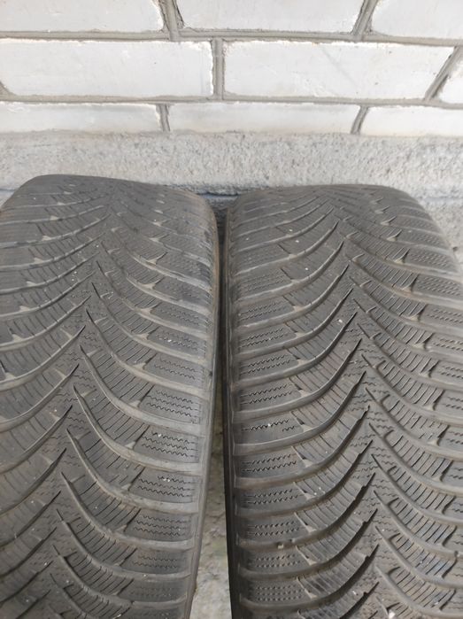 Резина зимова 225/45 R17 Hankook