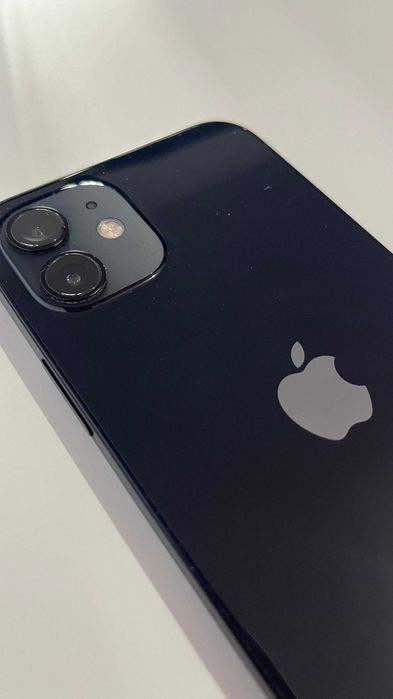 IPhone 12 sem placa-mãe