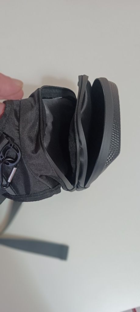 Bolsa de cintura e perna rígida