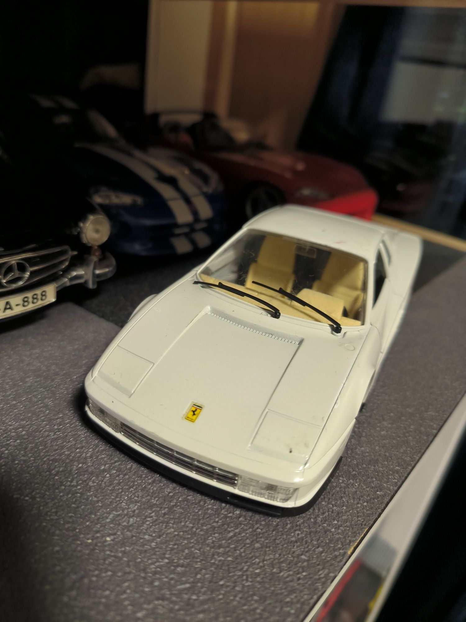Ferrari Testarossa 1:24 Bburago Miami Vice