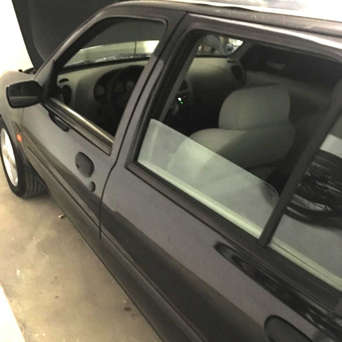 Ford 1.25 techno 5 Portas 1997