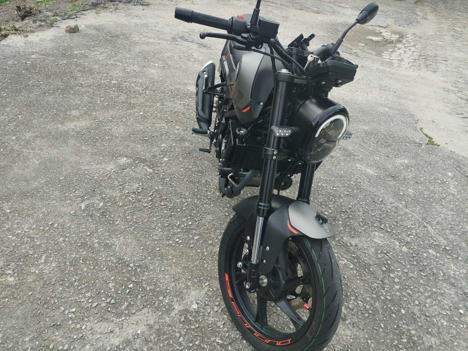 BENELLI Leoncino 125