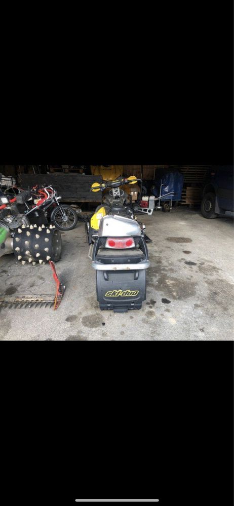 Skuter Sniezny Ski Doo mxz800  Renegade Okazja polecam swiss