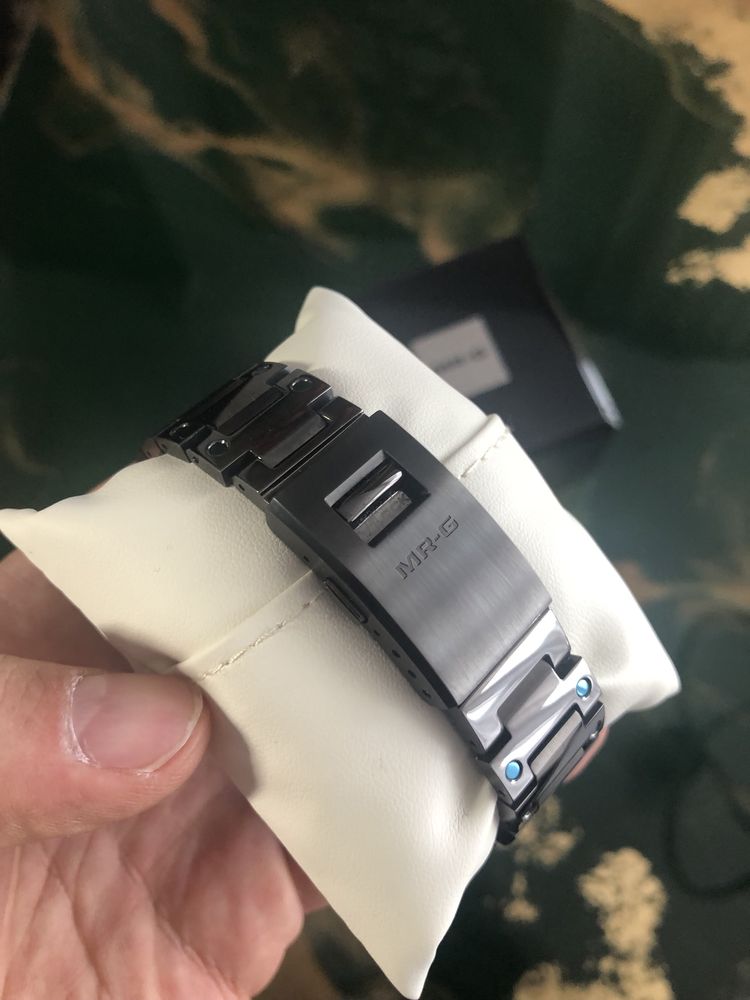 Casio G-Shock MRG-B5000BA-1