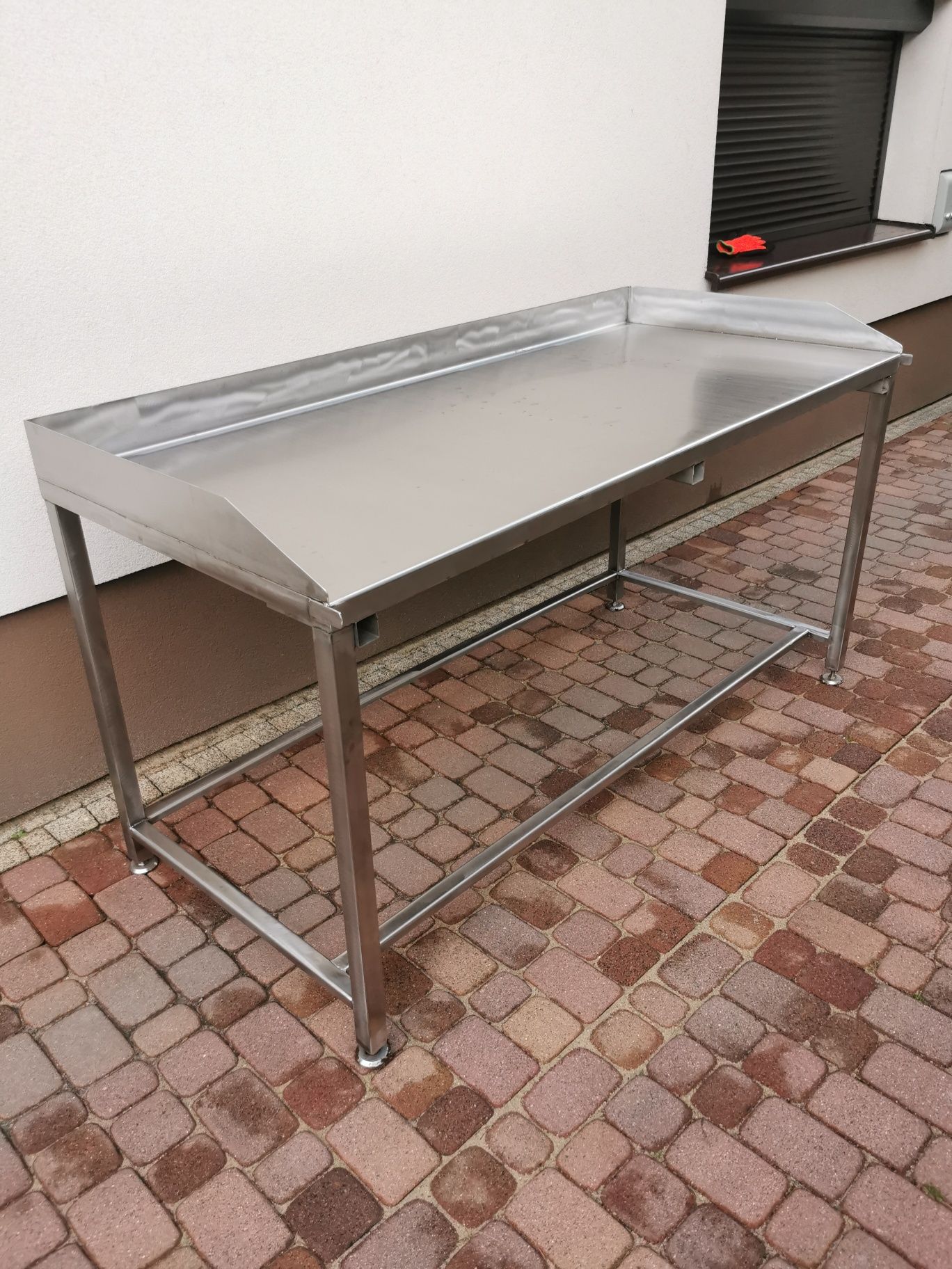 Nowy stół rozbiorowy, produkcyjny itp.