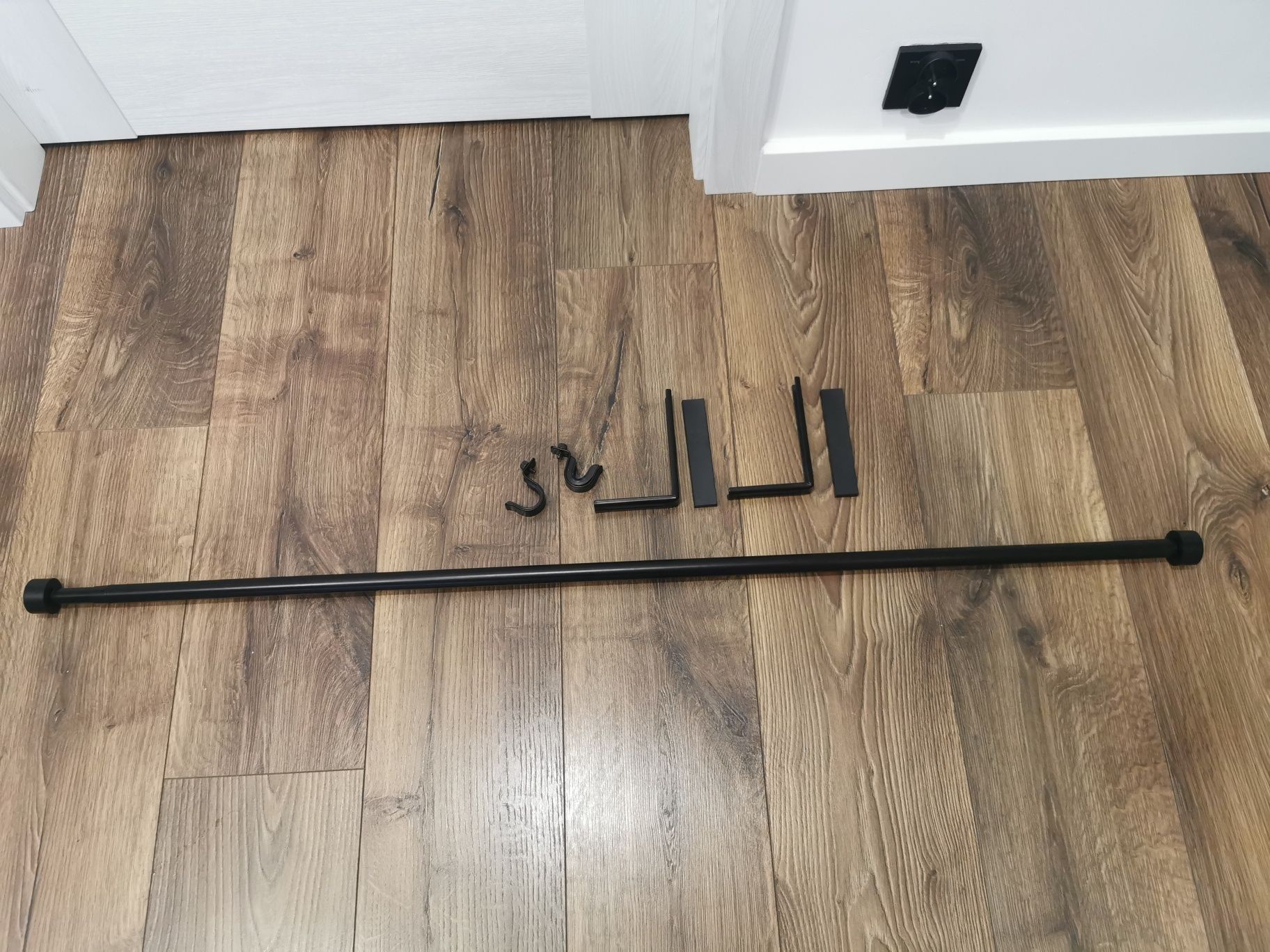 Karnisz pojedynczy Ikea
