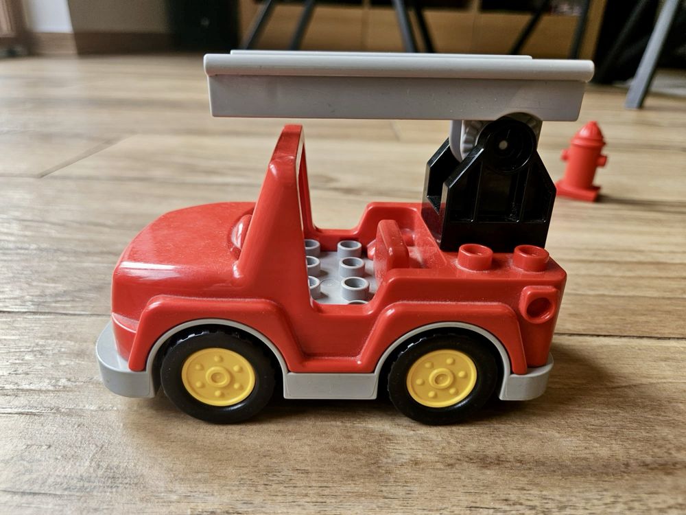 Lego Duplo 10593 - Remiza strażacka - komplet 100%!