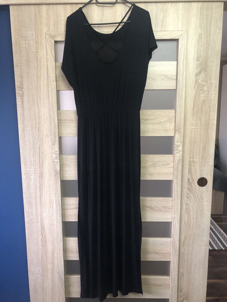 Sukienka S/M maxi z rozporkiem czarna
