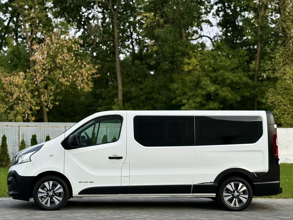 Renault Trafic 9-місць ПАСАЖИР