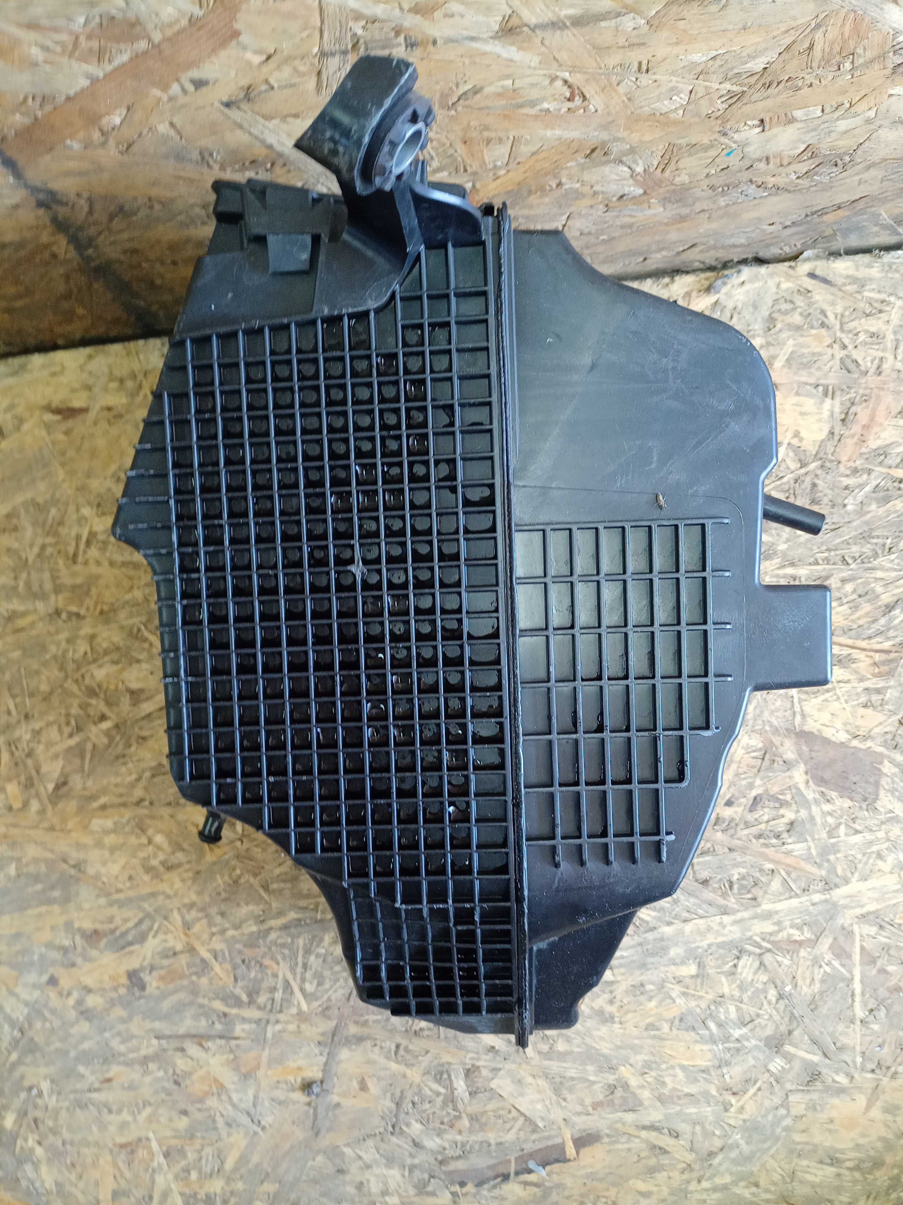 Dacia Sandero Stepway 2 12-16 filtr obudowa filtra powietrza 1.5 DCI