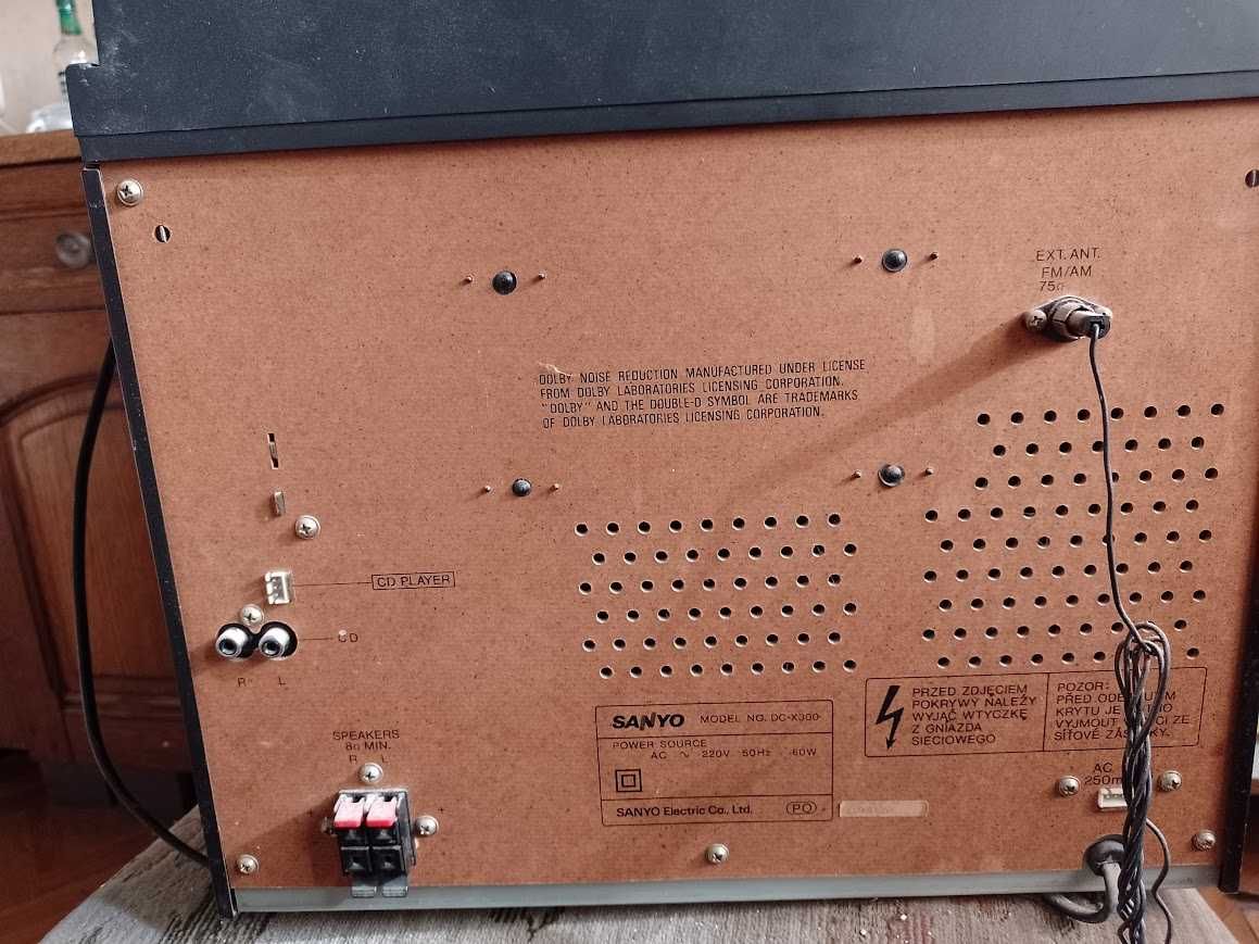 Wieza SANYO DC-X300