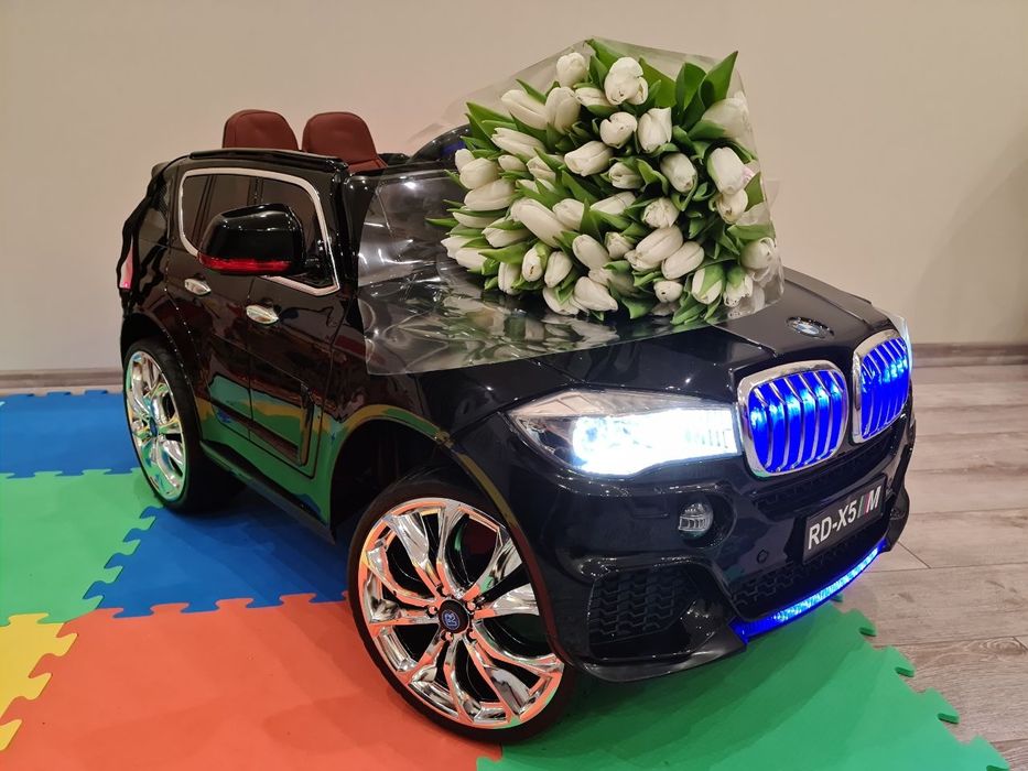 Продам дитячий електромобіль