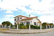 Moradia T4 + 1 com Piscina na Herdade da Aroeira  Vila Nova de Sant...