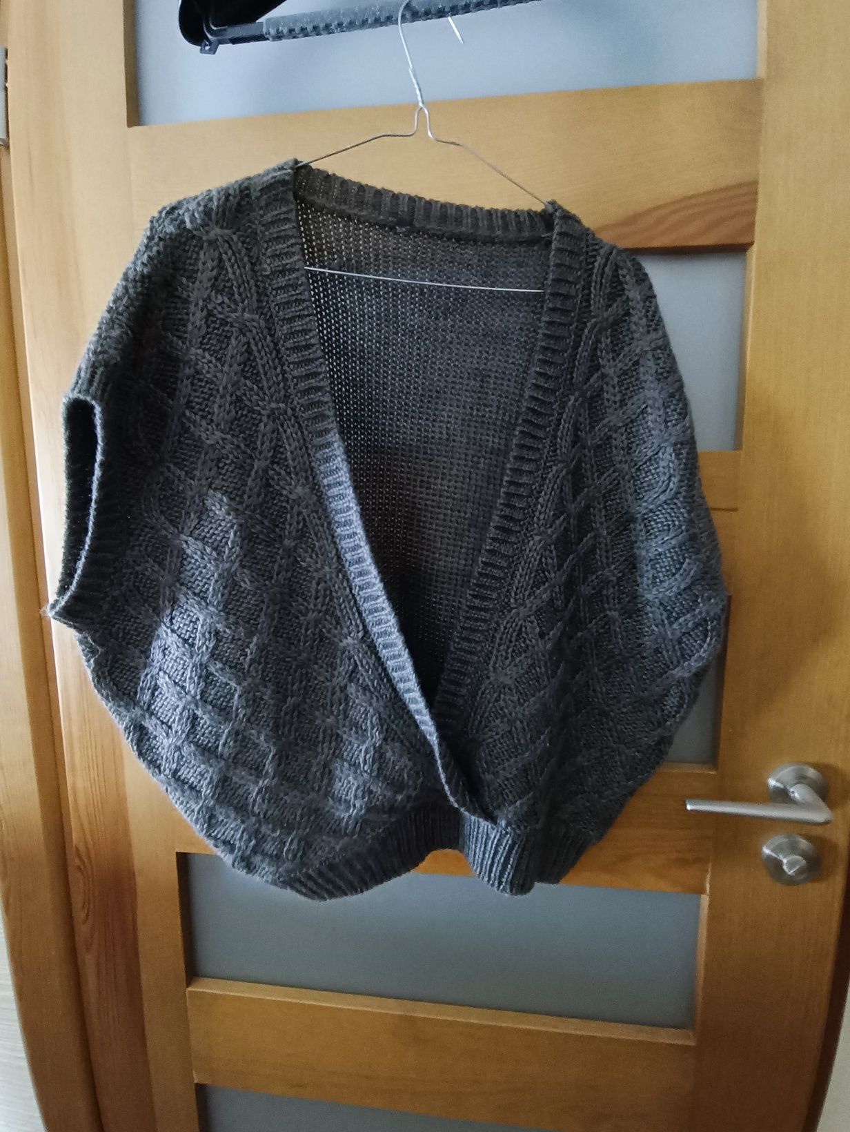Narzutka sweter bolerko oversize