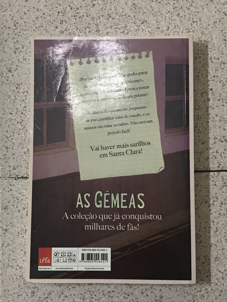 Livro - As gémeas - O quinto ano no Colégio de Santa Clara-Enid Blyton