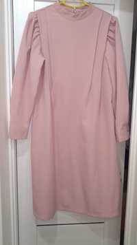 Розовое офисное платье-трапеция с буфами на рукавах 48р