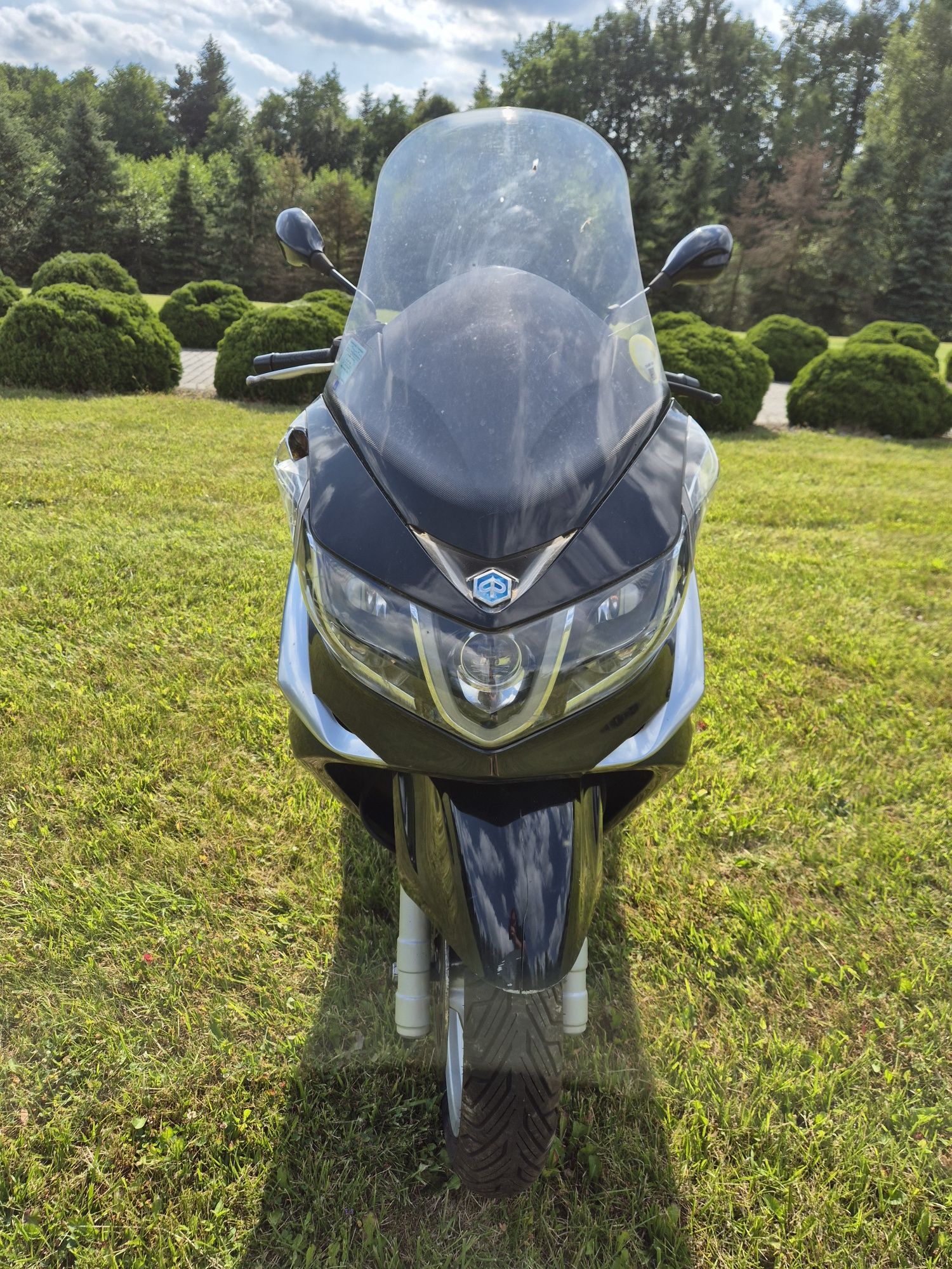 Skuter Piaggio X10 125