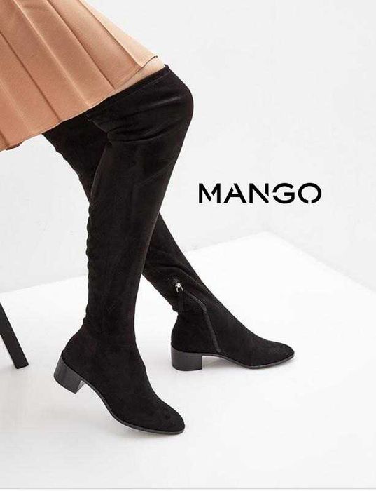 Cтильні та зручні чорні ботфорти чулки під замш Mango
