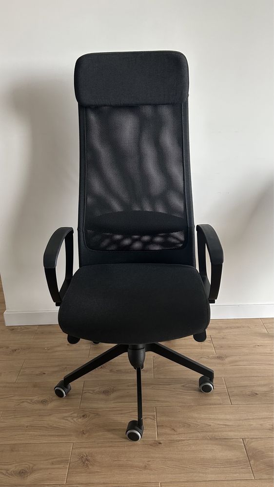 Офісне крісло IKEA Markus