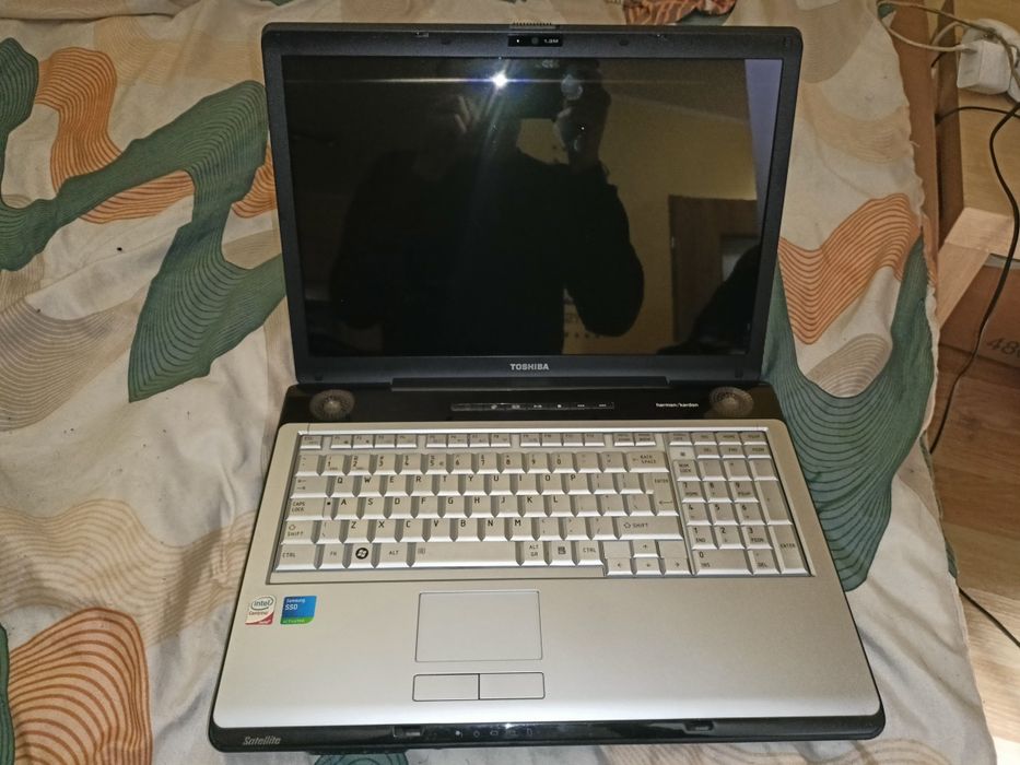 Laptop TOSHIBA P200-1I7