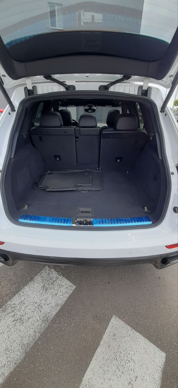 Porshe Cayenne 2016