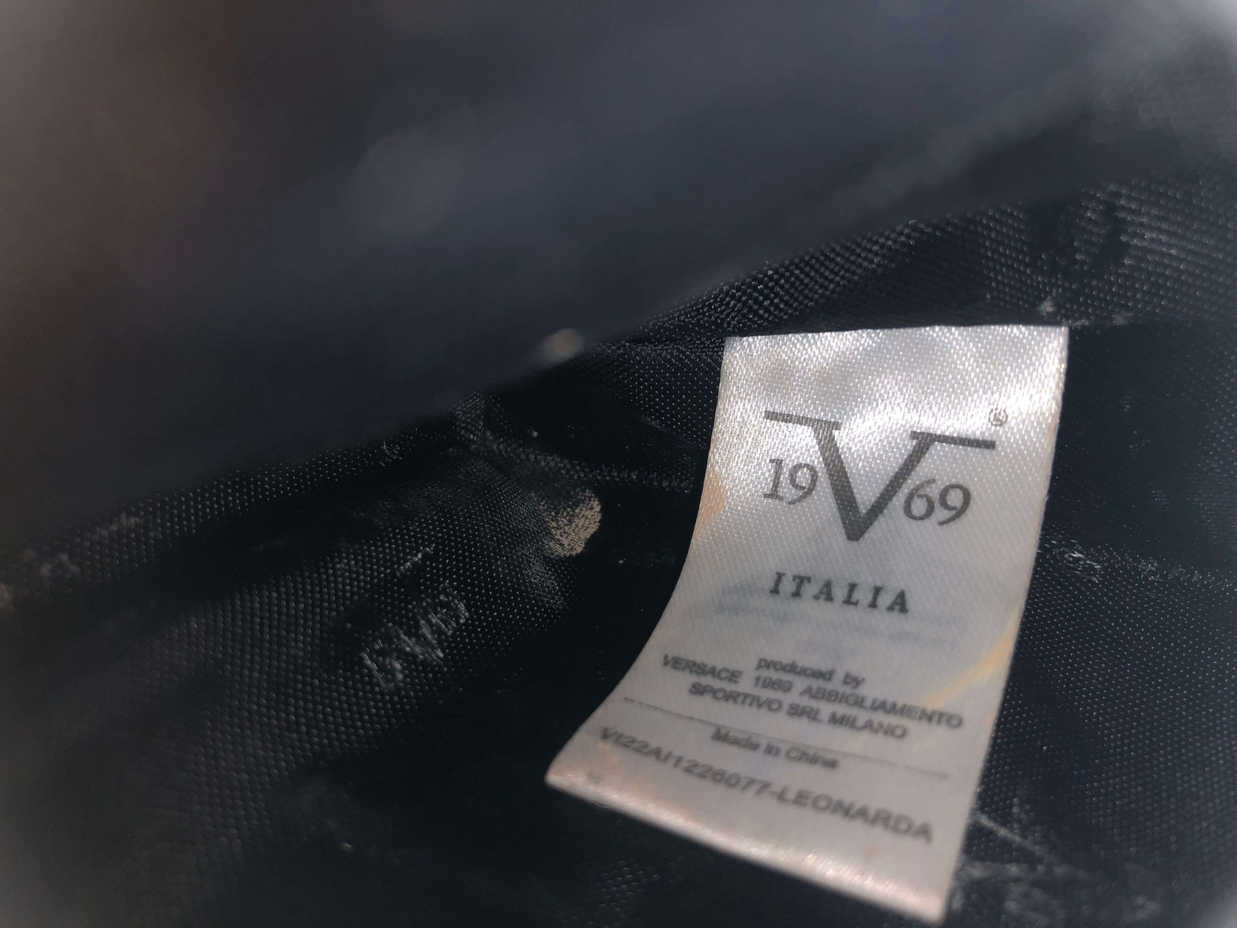 Italia by Versace czarna torebka,listonoszka lancuszek
