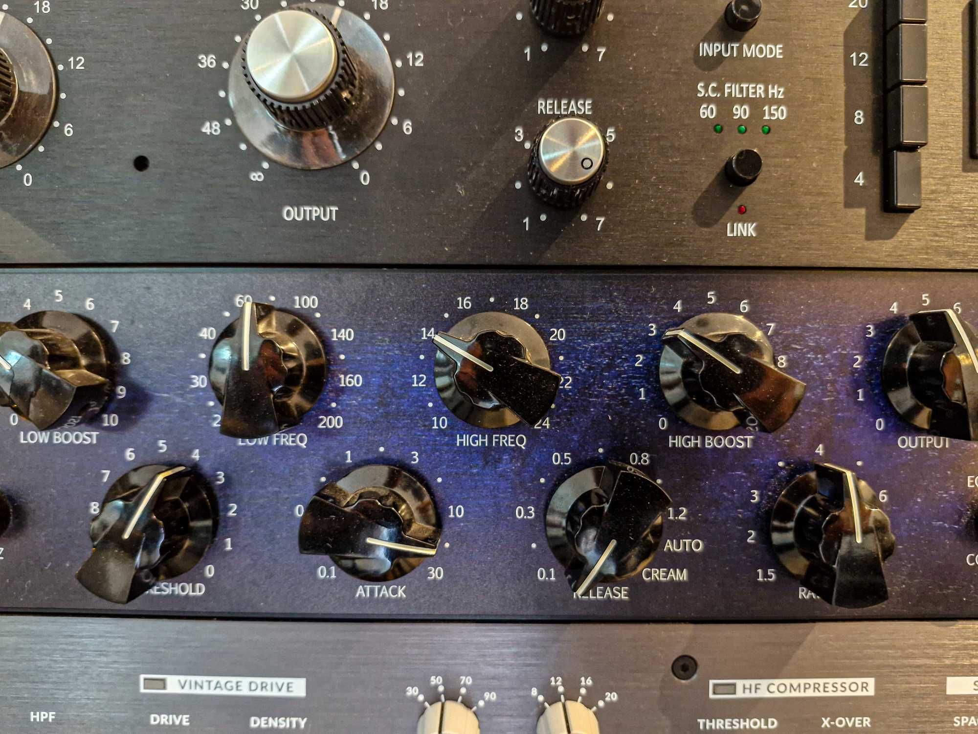 Tegeler Audio Manufaktur Stereo Bus Compressor/Equalizer Creme RC 2022