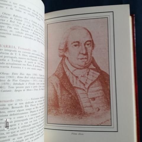Pequeno Dicionário de Autores da Língua Portuguesa.