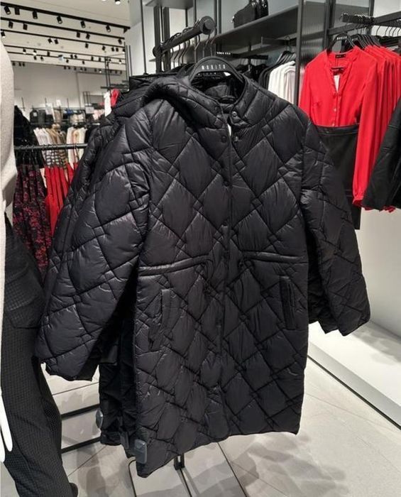 Зимове осіннє демісезонне пальто, стьобана куртка чорна з капюшоном