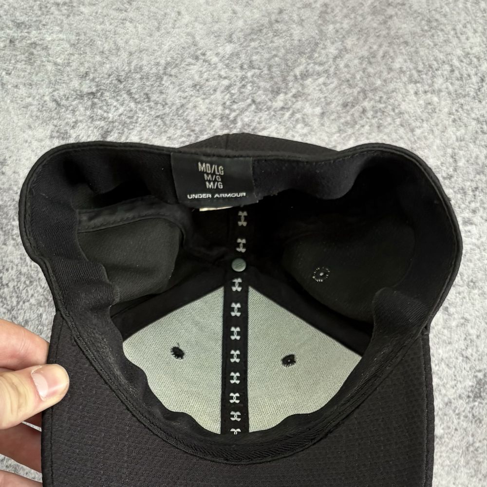 Чоловіча чорна кепка Under Armour