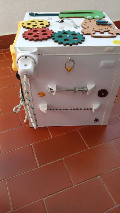Cubo para desenvolvimento infantil