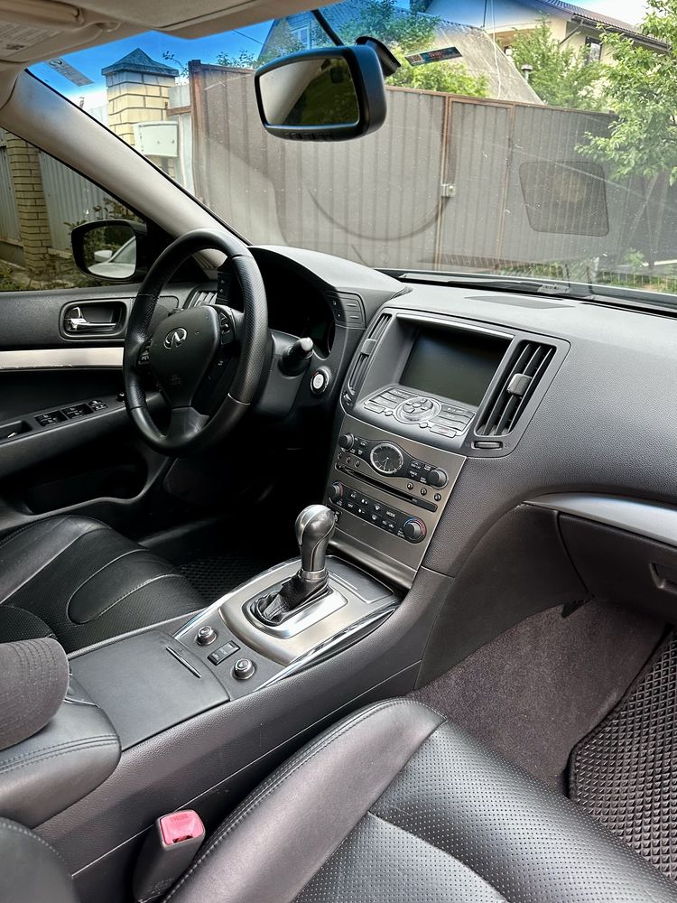 Infiniti G 37 повний привід