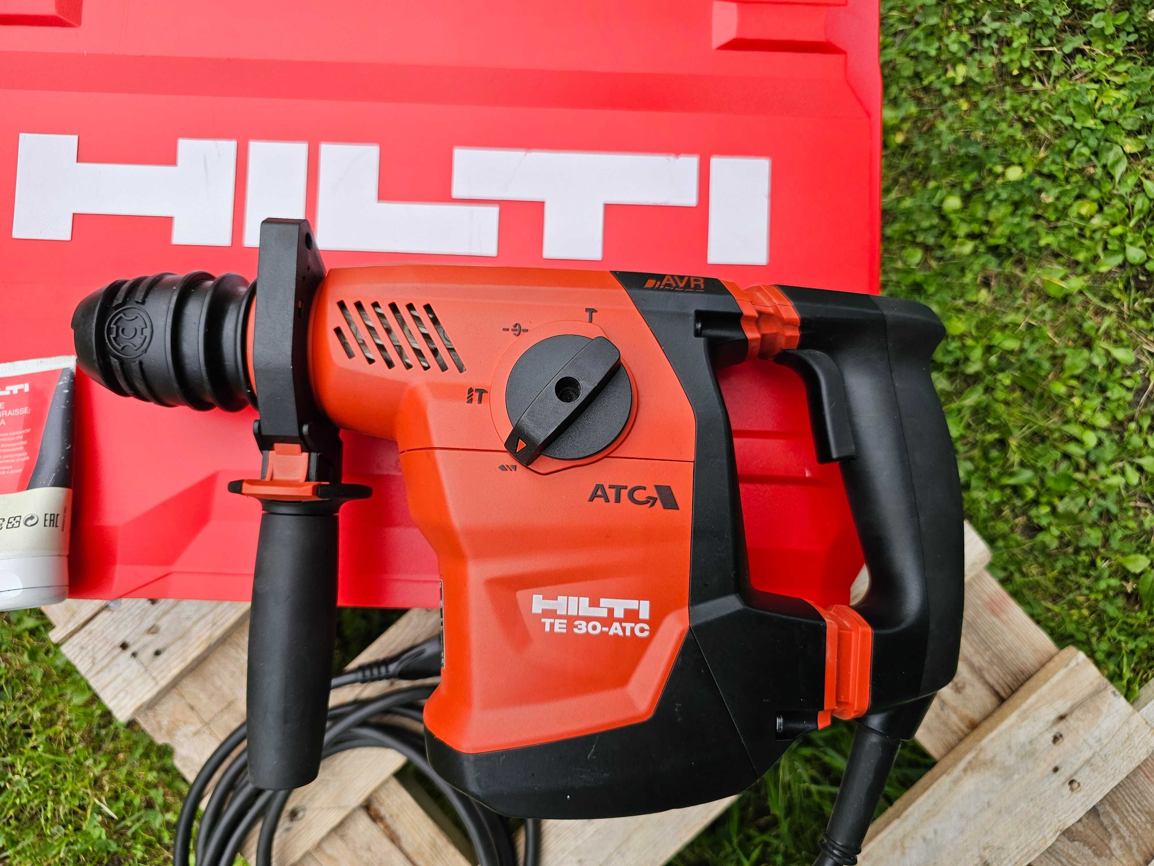 HILTI TE 30-ATC/AVR młotowiertarka z walizką FAKTURA