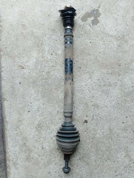 Привод полуось левая правая VW Passat B7 B8 2.0TDI 2010-2018